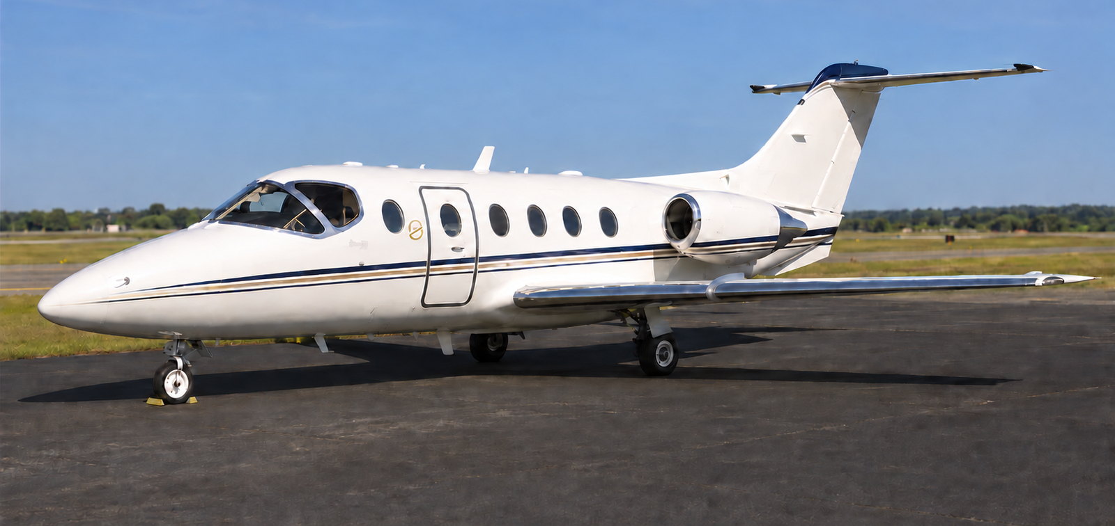 Beechcraft Beechjet 400A on an apron