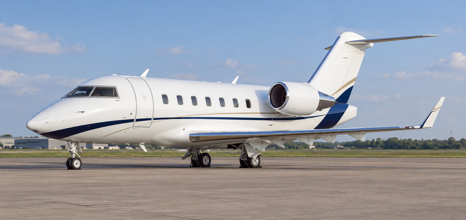 Bombardier Challenger 605 on an apron