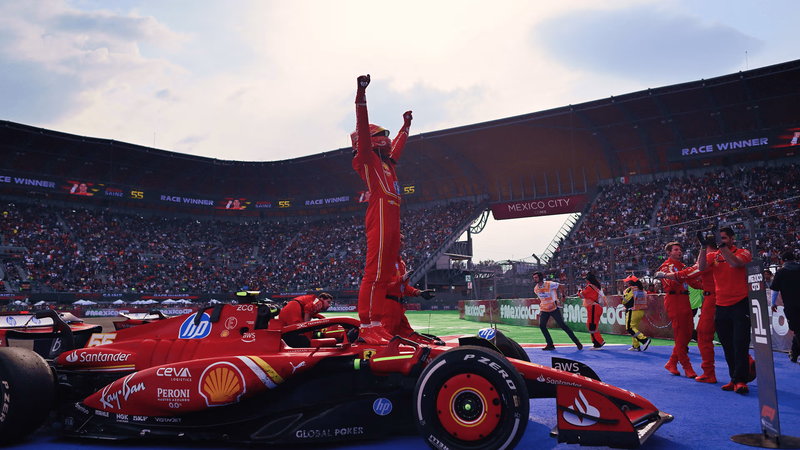 A packed grandstand at the Autodromo Hermanos Rodriguez in Mexico City