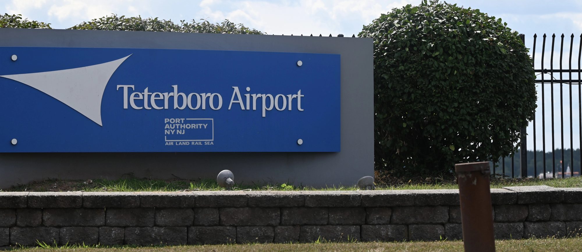 The entrance sign at Teterboro Airport, New Jersey